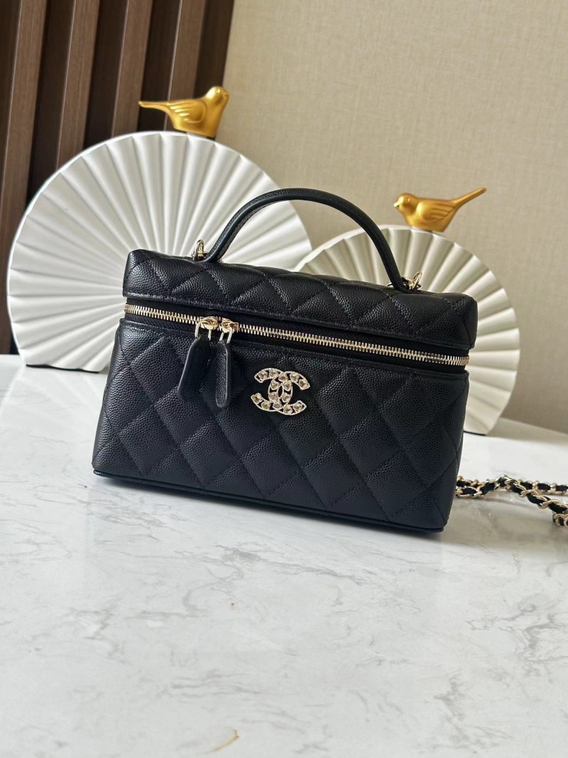 Сумка через плечо Chanel с отделением на молнии и отделенной цепью