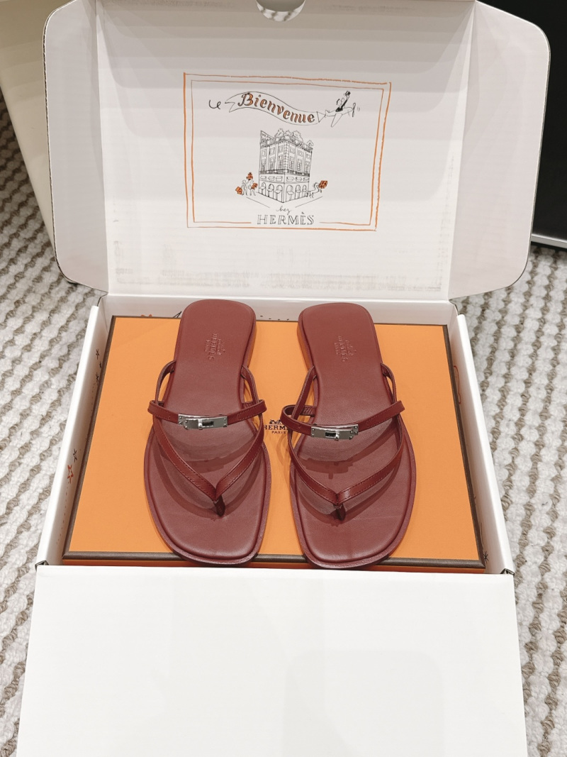 Женские кожаные босоножки-шлепки с металлической пряжкой Hermès