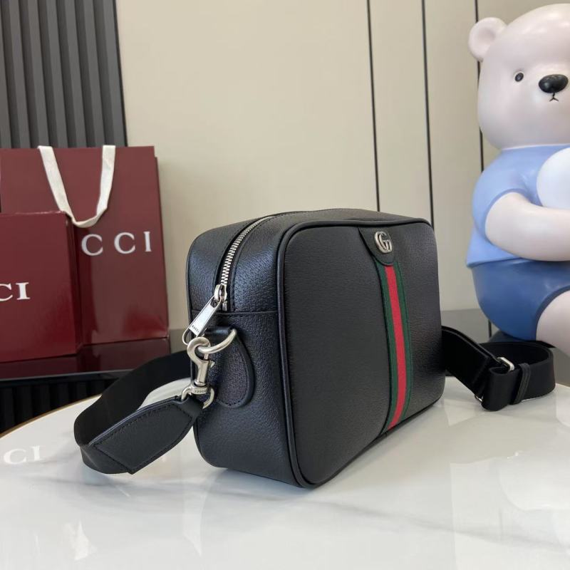 Черная сумка-кроссбоди Gucci с красно-зеленой поло