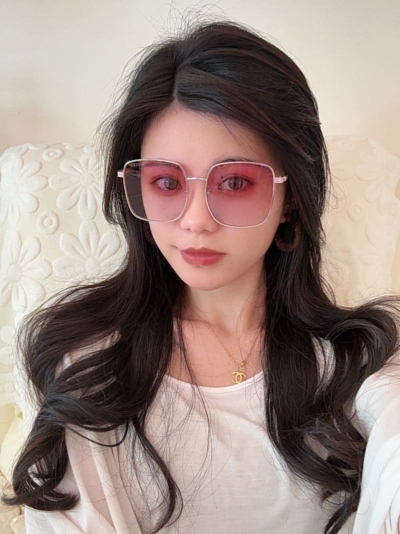 Солнцезащитные очки Gucci квадратные G2220 с поляризацией