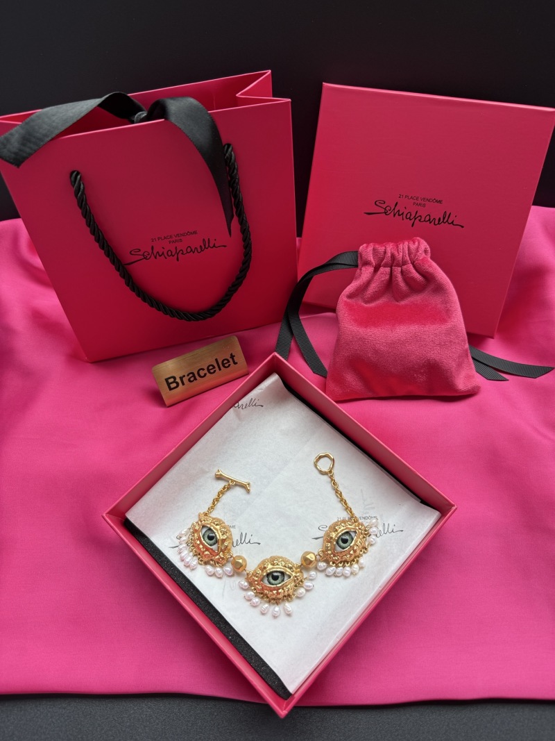 Браслет с глазами и жемчугом Schiaparelli