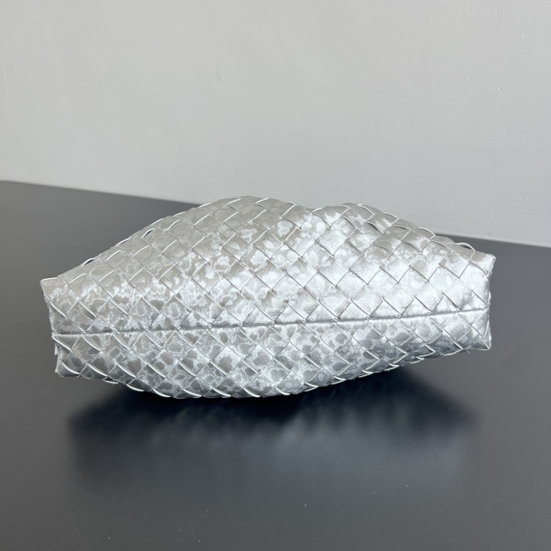 Сумка Bottega Veneta Dustbag серебристая