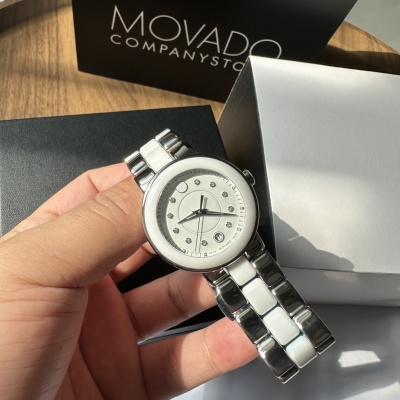 Часы Movado
