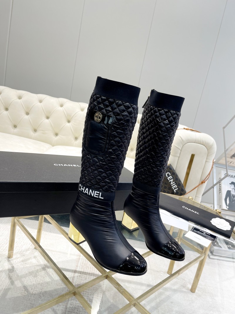 Женские ботильоны Chanel с логотипом и квадратным носком черного цвета