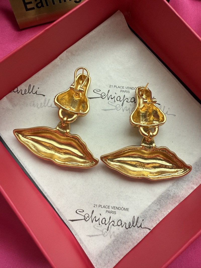 Серьги в виде губ с кристаллами Schiaparelli