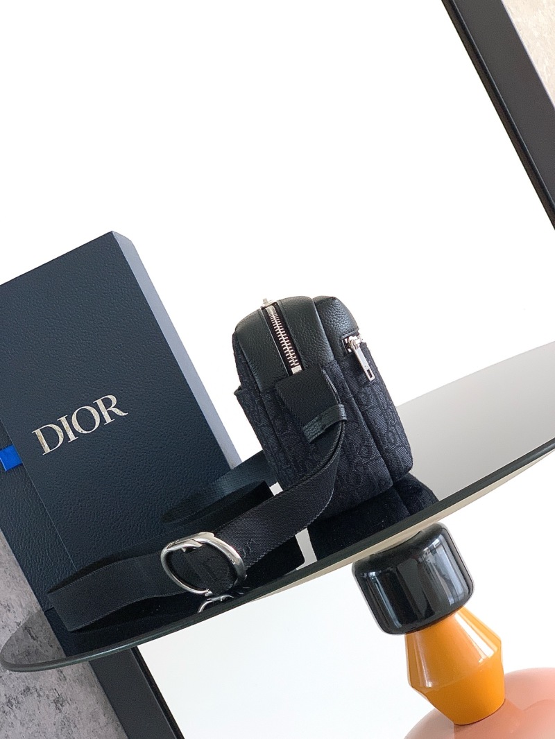 Черная сумка-кроссбоди Dior
