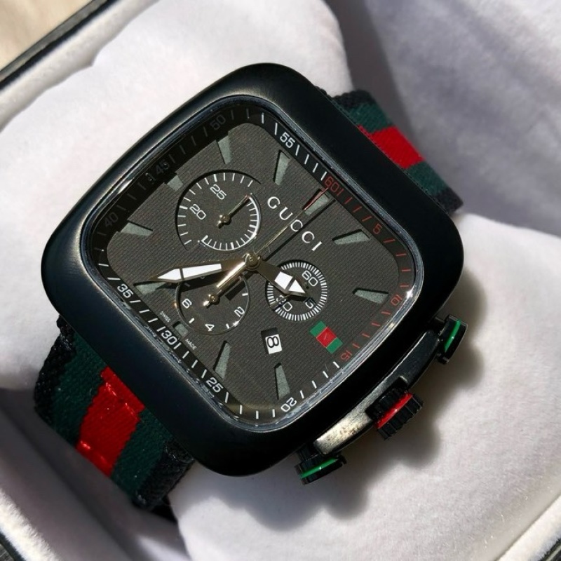 Часы Gucci