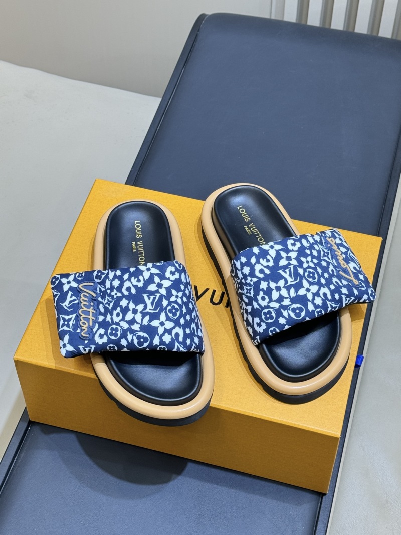 Шлёпанцы Louis Vuitton