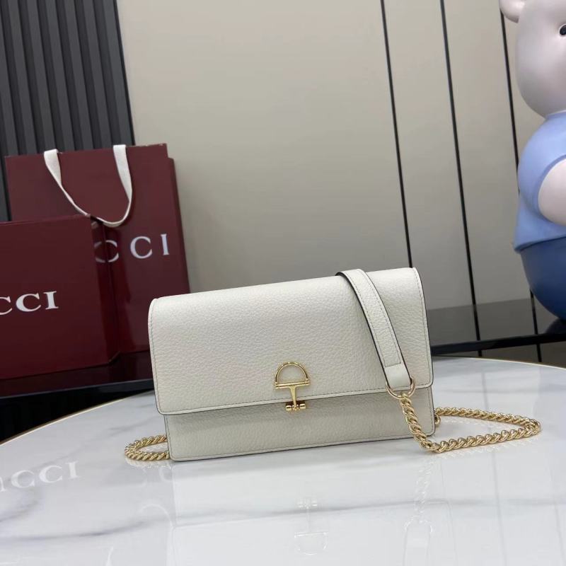 Сумка Gucci с цепочкой