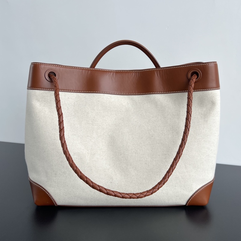 Сумка Bottega Veneta Andiamo из ткани и кожи