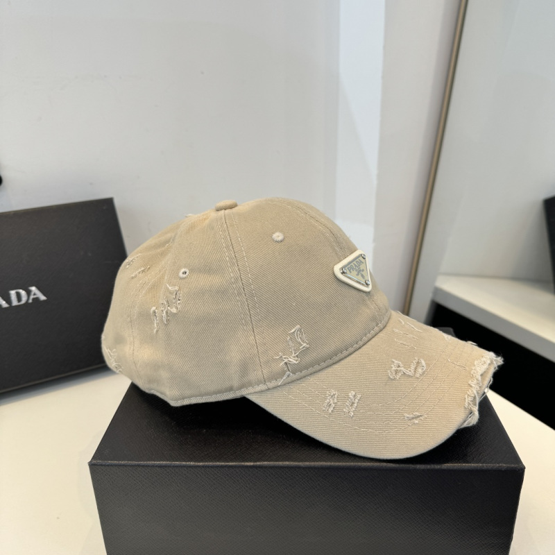 Кепка PRADA