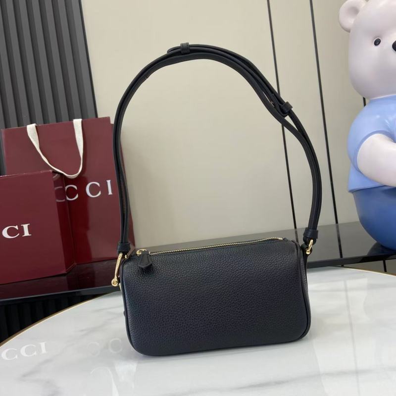 Сумка Gucci черная кожаная с ремнем