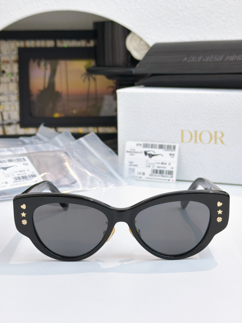 Солнцезащитные очки Dior Lucky Charms
