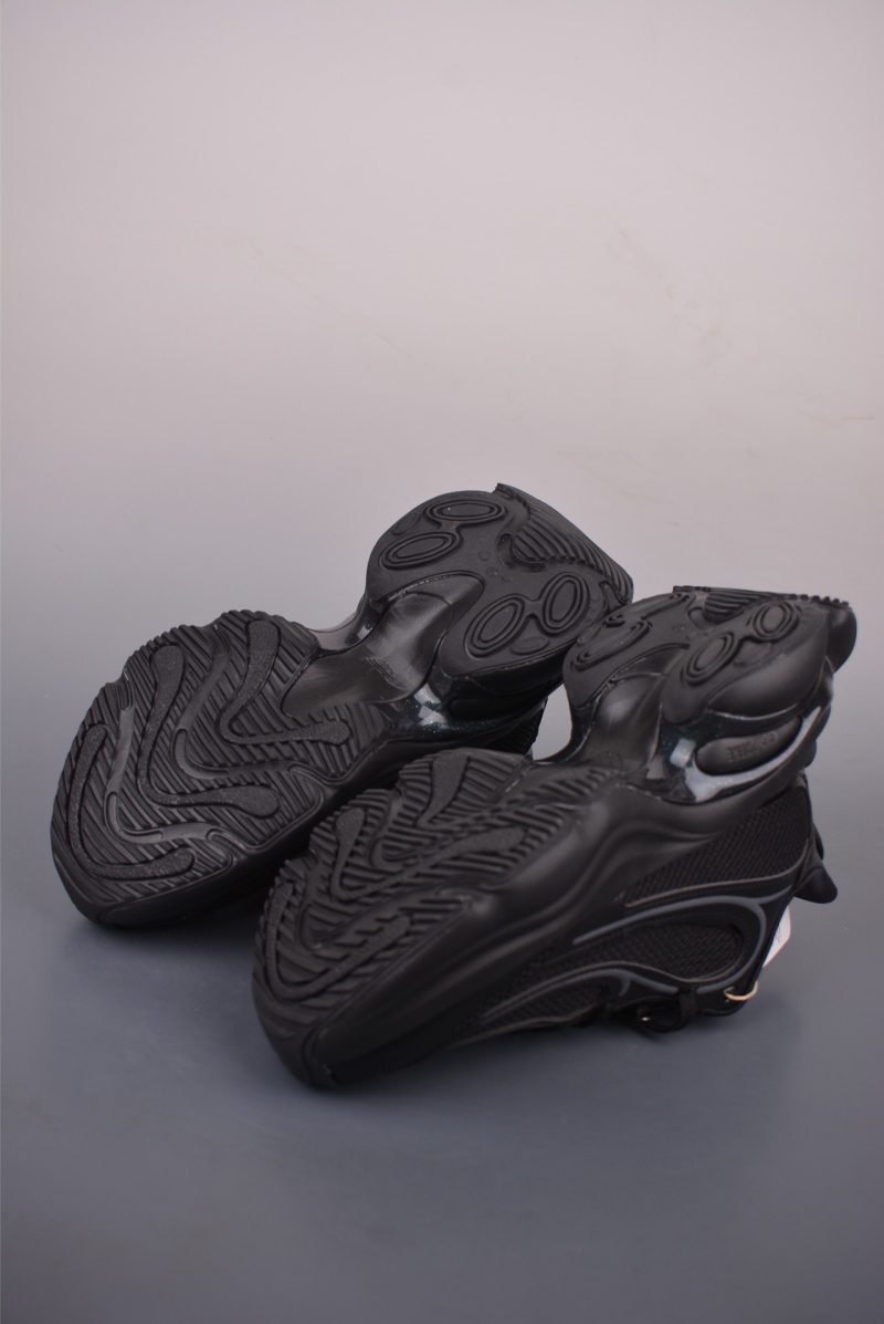 Кроссовки Adidas Ozvenuz