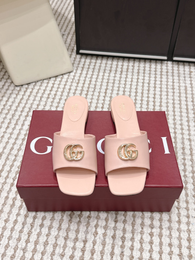 Женские туфли-шлепки Gucci с двойным логотипом G