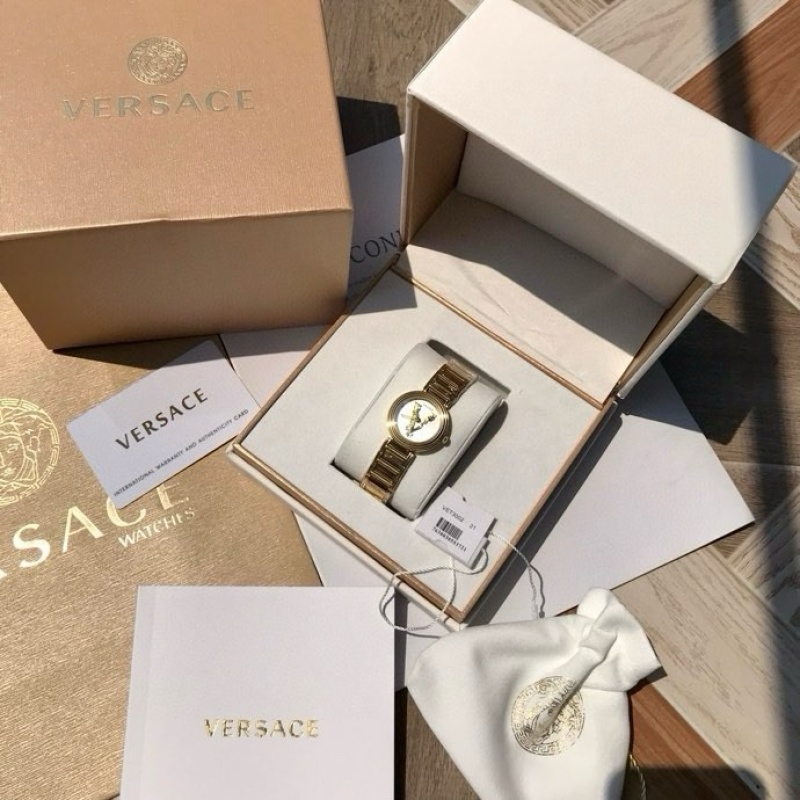 Часы Versace