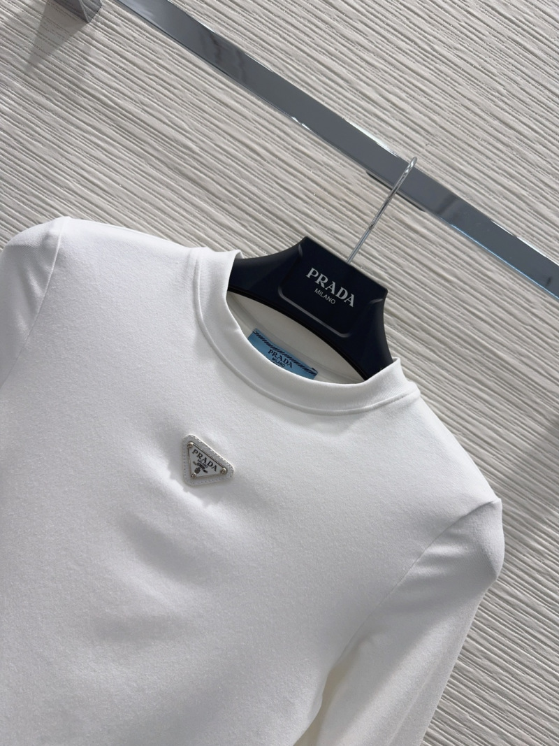 Топ Prada
