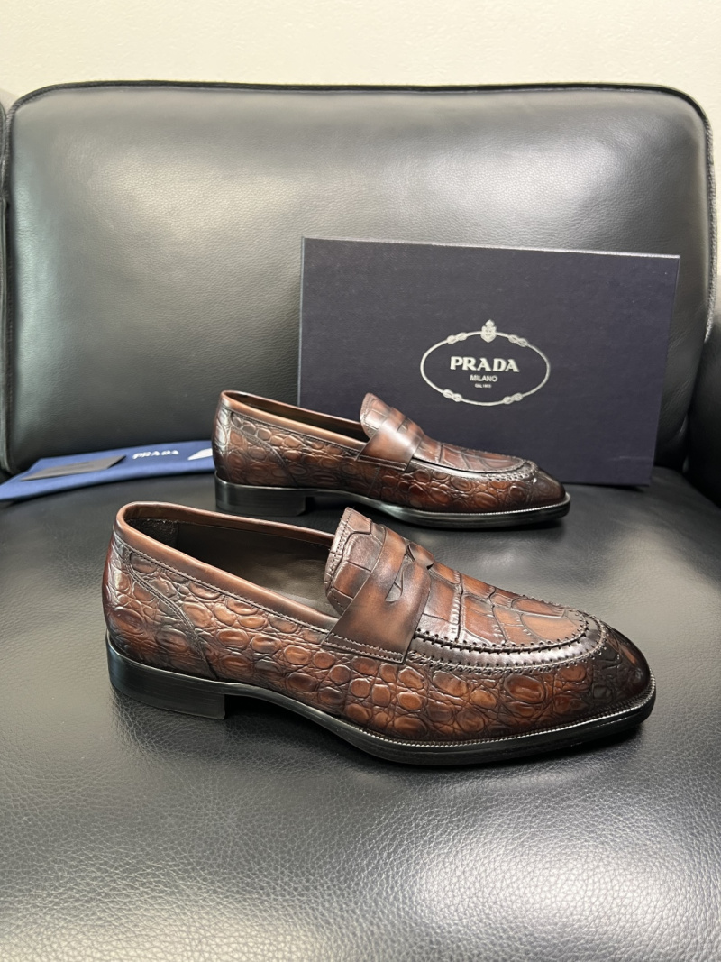 Мужские лоферы Prada