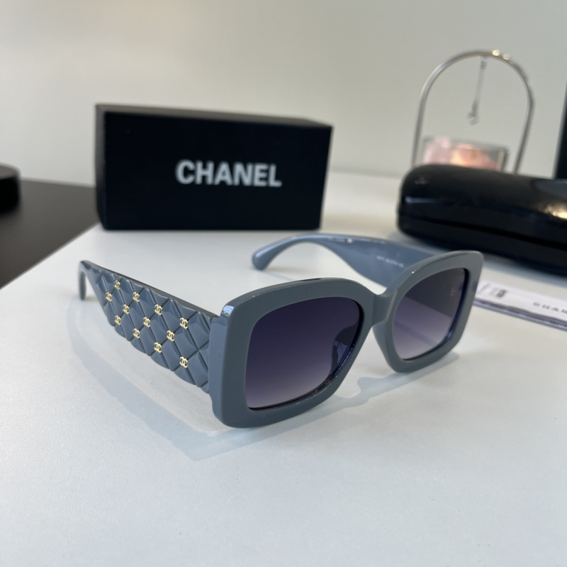 Солнцезащитные очки женские серые Chanel