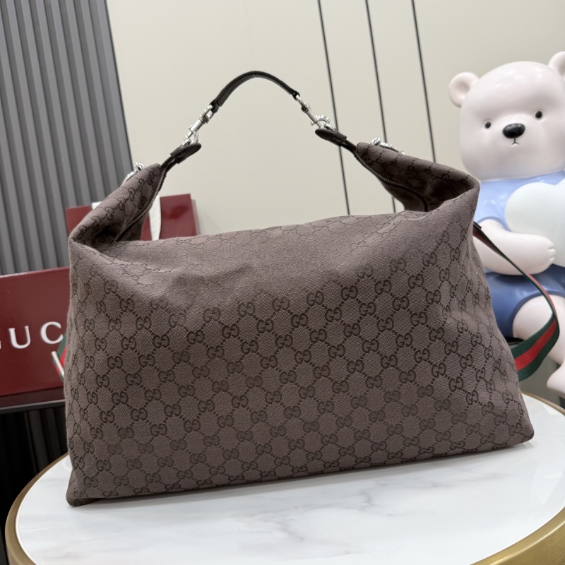 Сумка Gucci с монограммой