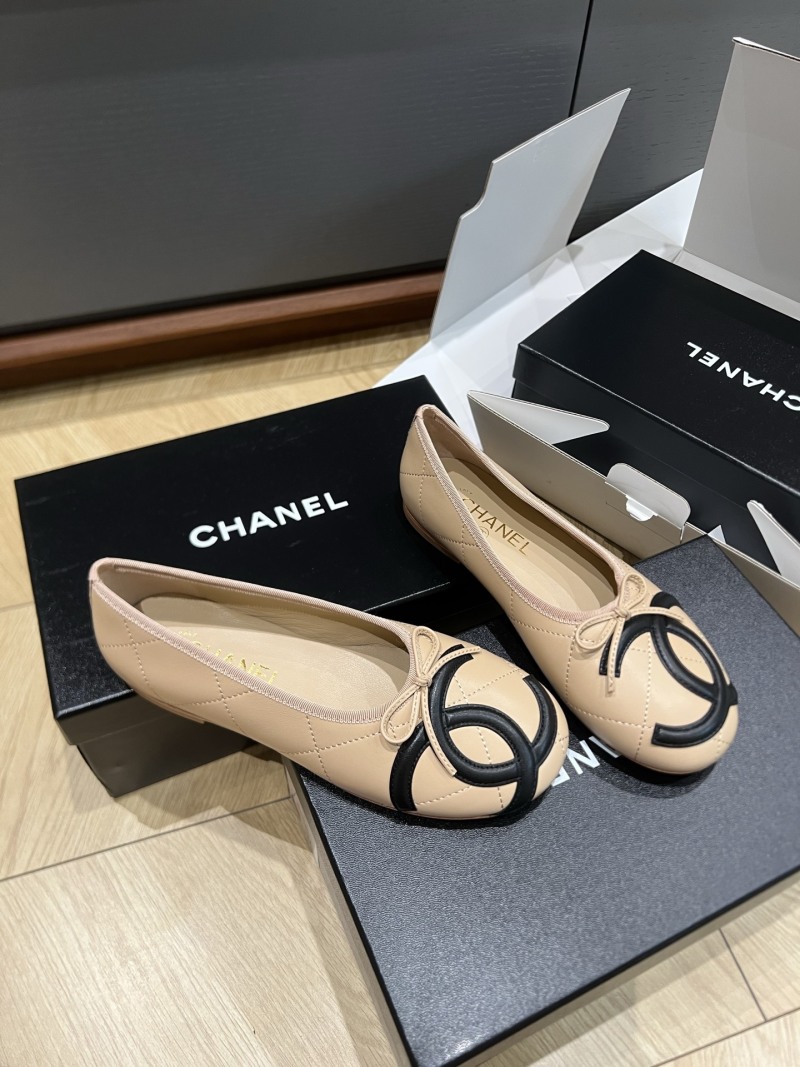 Балетки женские бежевые с вышивкой Chanel