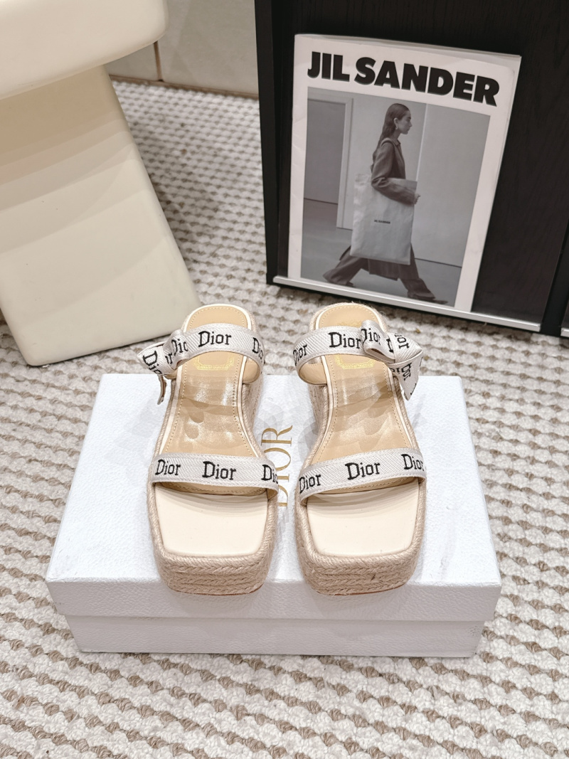 Женские босоножки Dior на платформе