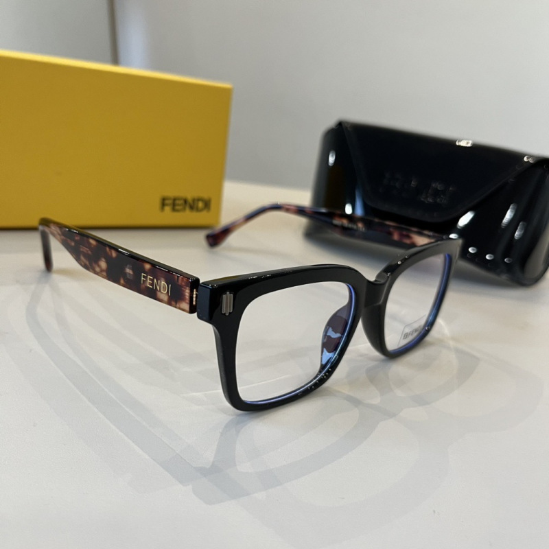 Очки Fendi