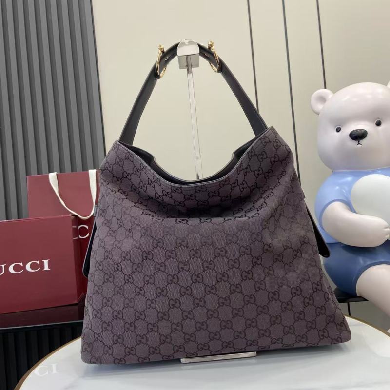 Сумка Gucci с монограммой