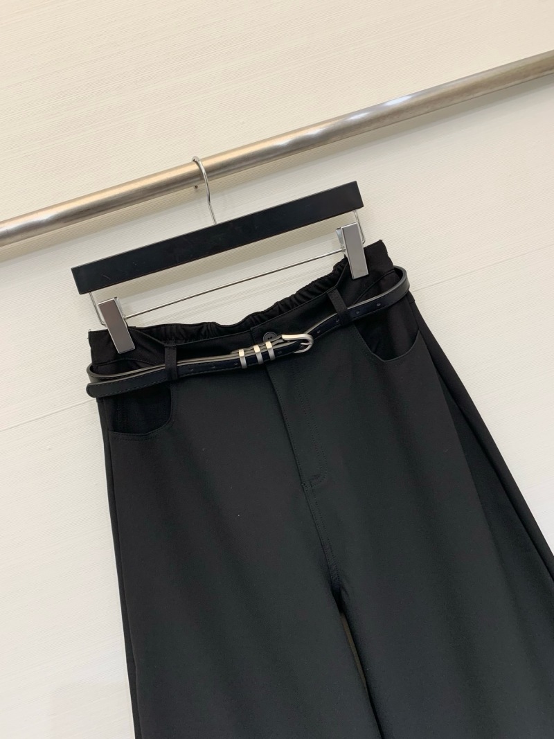 Брюки женские черные широкие с нашивкой Margiela MM6 Maison Margiela