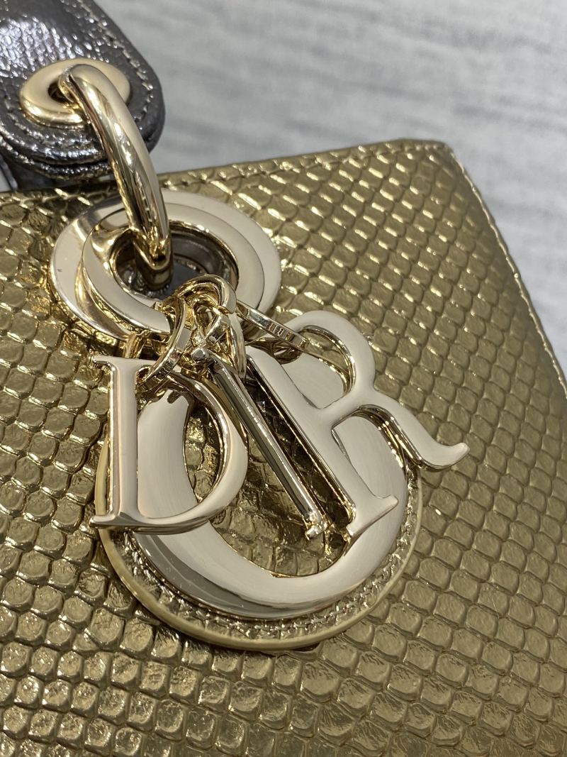 Сумка Dior Lady Dior с ремнем