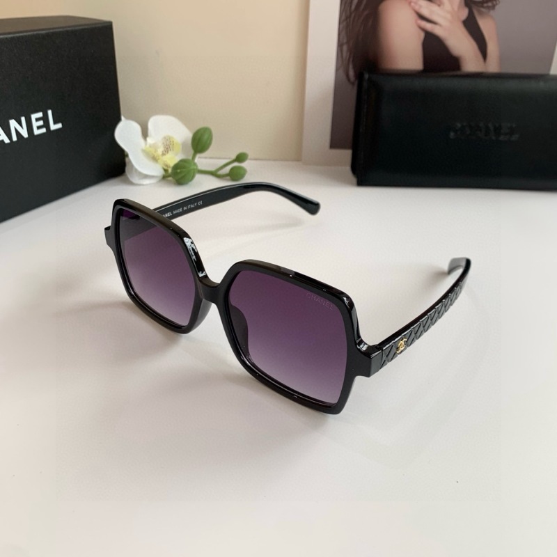 Квадратные черные солнцезащитные очки Chanel