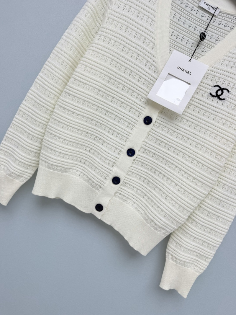Кардиган Chanel с V-образным вырезом
