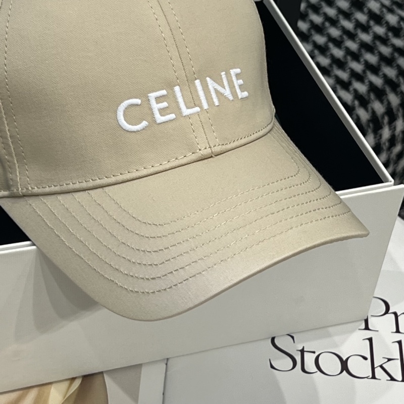 Бейсболка Celine бежевая с логотипом