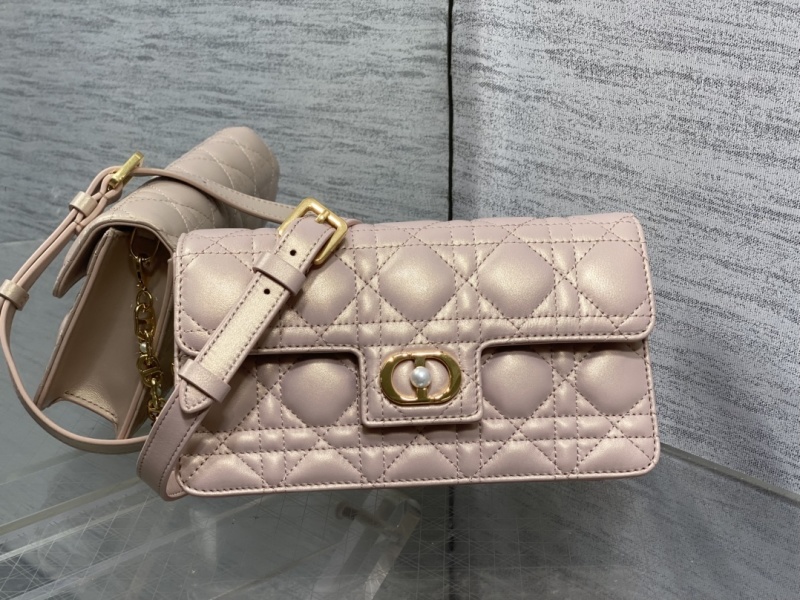 Женская сумка Dior розовый