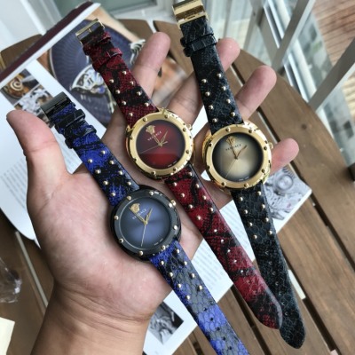 Часы Versace