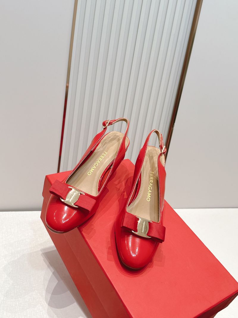 Красные женские босоножки на каблуке с бантом Ferragamo