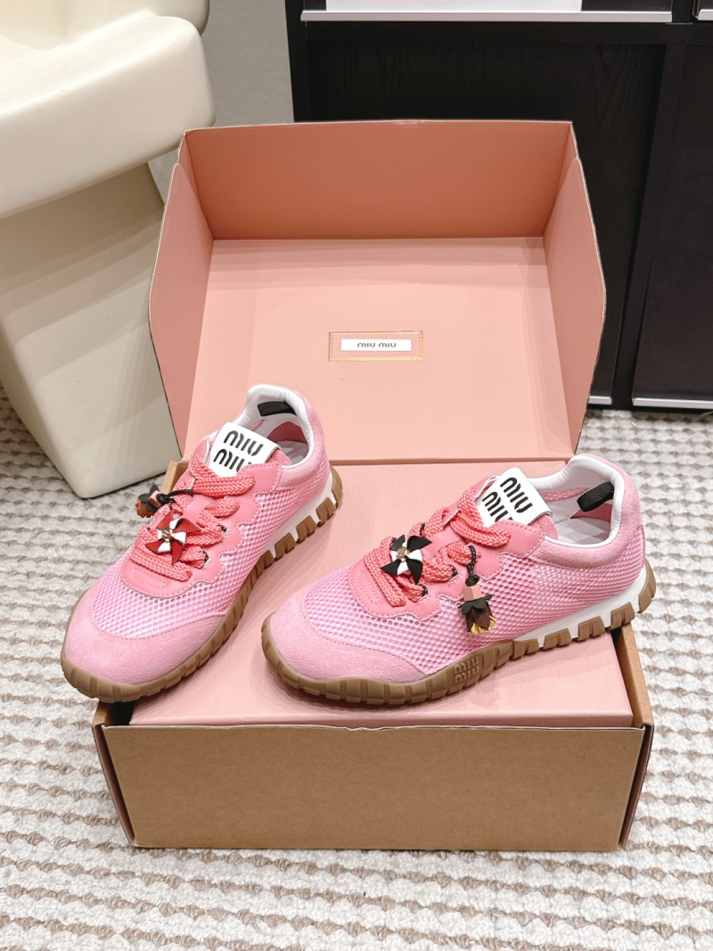 Женские кроссовки Miu Miu
