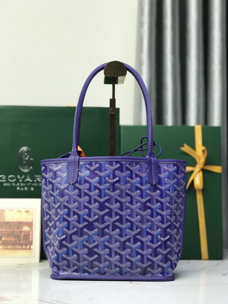 Сумка Goyard с тиснёным узором