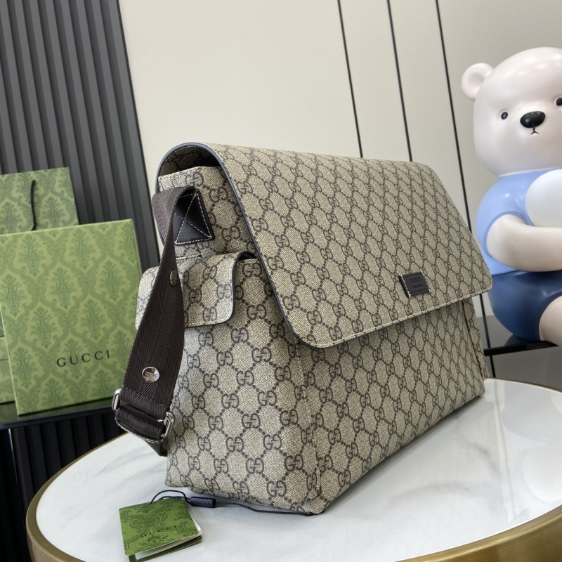 Сумка Gucci с монограммой