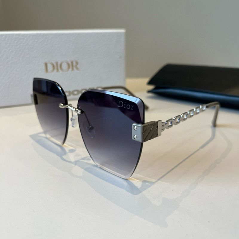 Солнцезащитные очки Dior