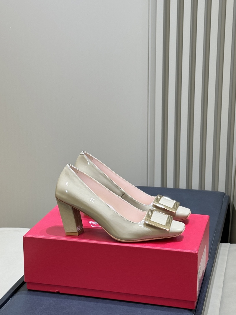 Женские туфли Roger Vivier Belle Vivier с квадратным каблуком и декоративной пряжкой