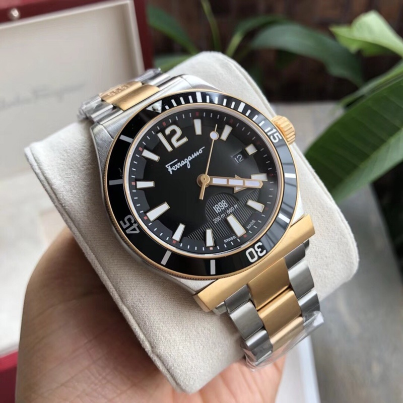 Часы Ferragamo