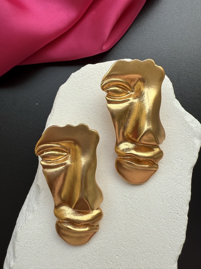 Золотистые серьги в виде абстрактных лиц Schiaparelli