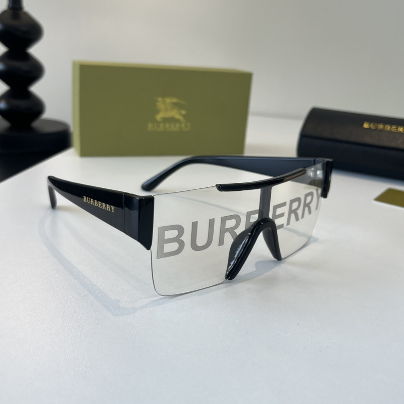 Солнечные очки Burberry модель BE4291