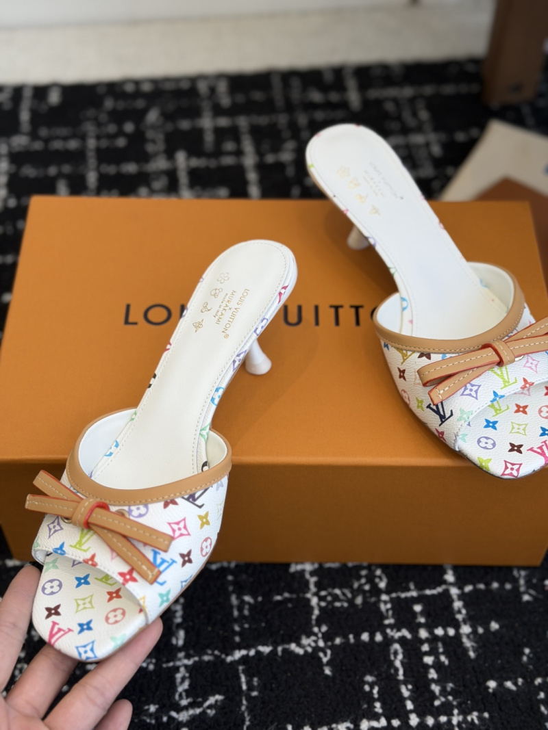 Босоножки женские классические на каблуке с бантом Louis Vuitton