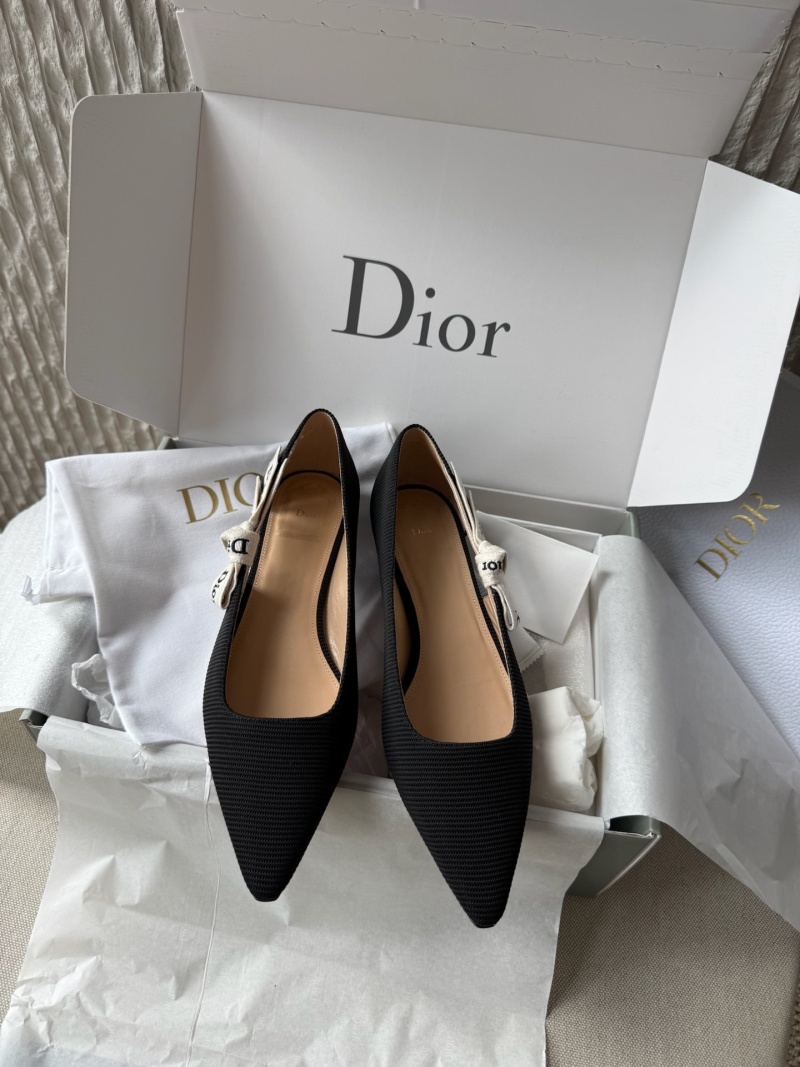 Балетки Dior J'Adior с вышивкой на тесьме