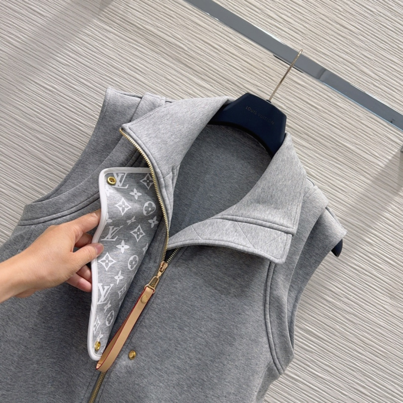 Жилеты Louis Vuitton