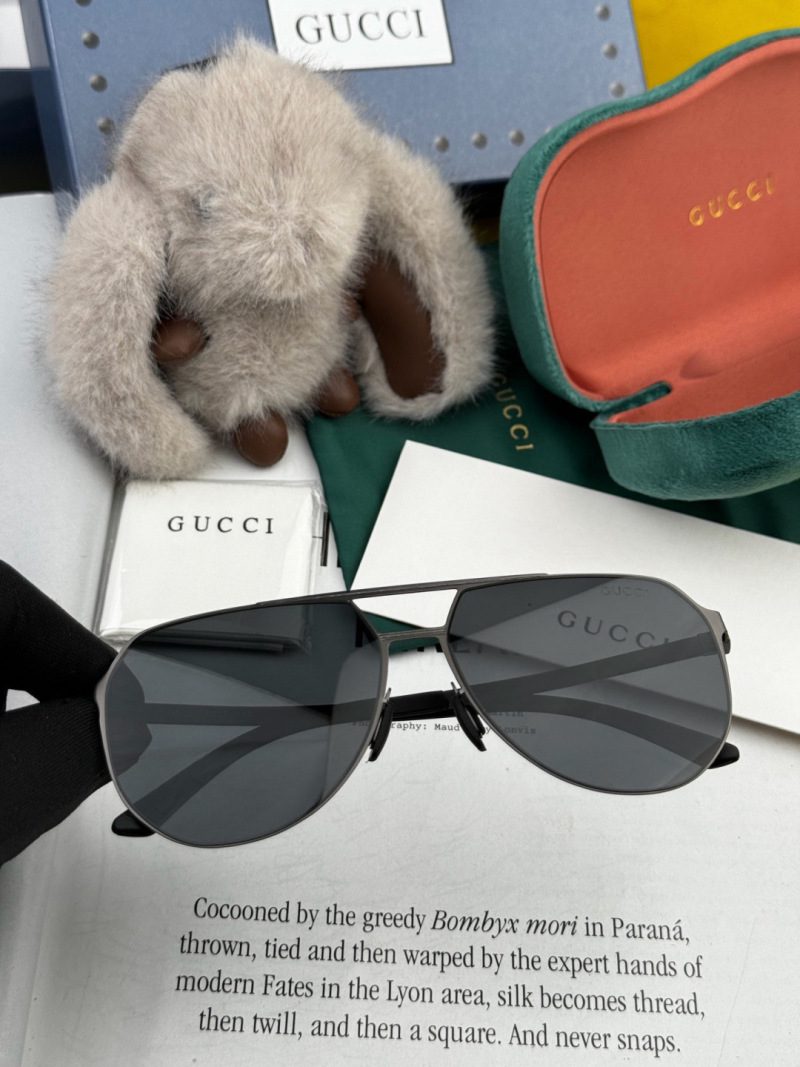 Мужские солнцезащитные очки Gucci
