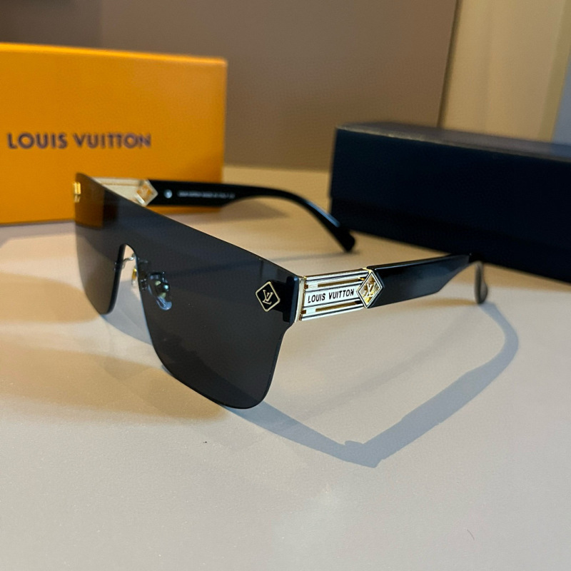 Солнцезащитные очки Louis Vuitton