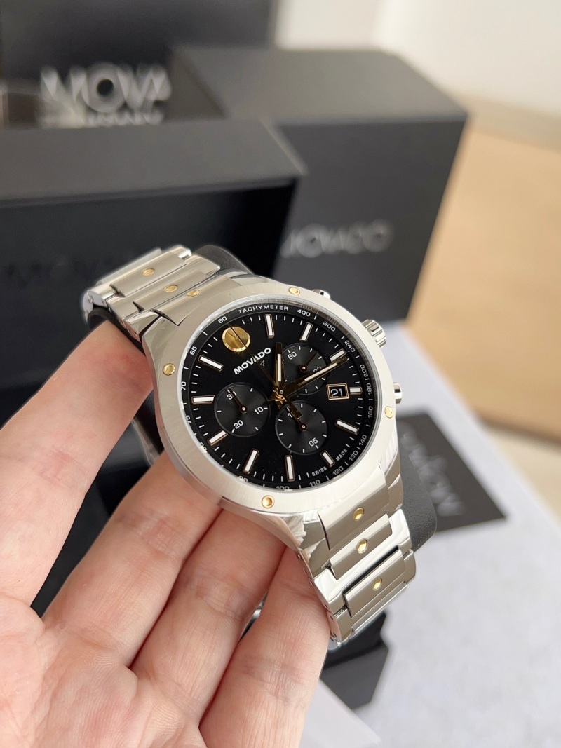 Часы Movado